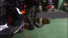 فيديو - الشرطة: القبض على 6 من أفراد عصابة سرقة دراجات نارية بيافا 